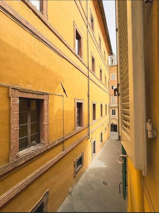 Appartamento Ad Un Passo Da Piazza Del Campo Сиена Экстерьер фото